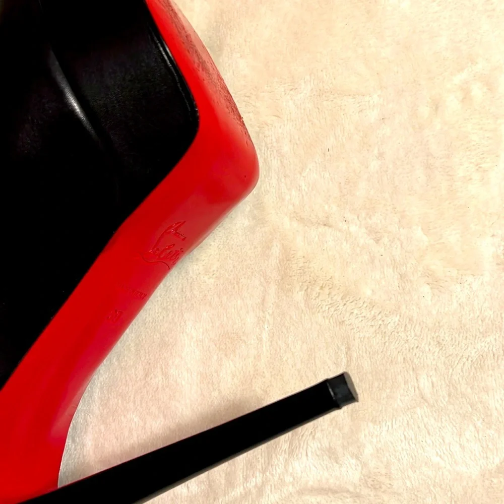 Christian Louboutin Miss Fast Plato Platform Black Spikes Ankle Booties 39/8